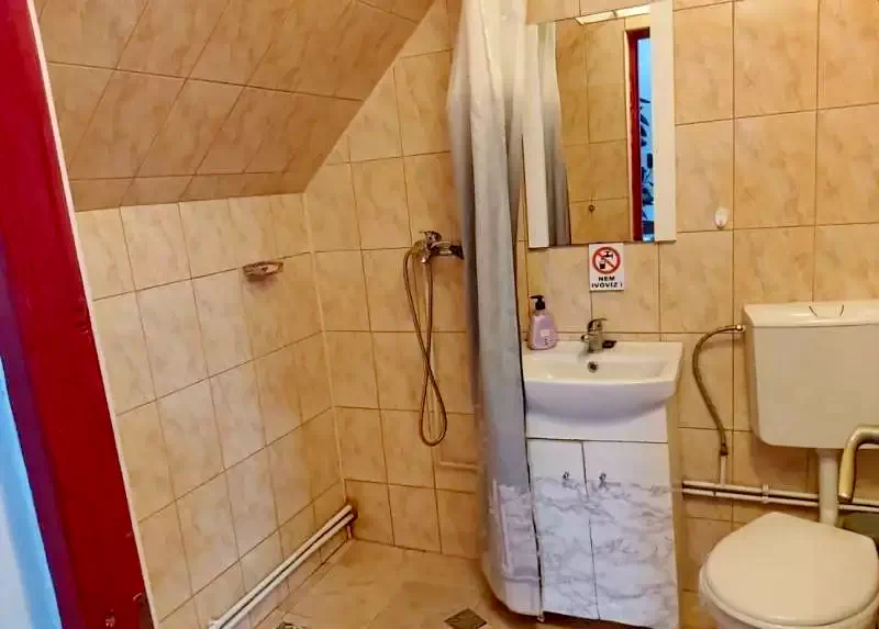 Cazare Rimetea - Casa Piroska** | Torockó - Piroska Ház**. Imaginea poate fi supusă drepturilor de autor. Se recomandă contactarea titularului drepturilor.