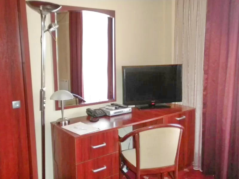 Kolozsvár Szállás | Hotel**** (K1428-40) A kép szerzői jogvédelem alatt állhat. Javasolt a kapcsolatfelvétel a jog tulajdonossal.