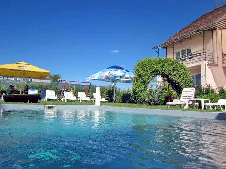 Beszterce Szállás | Motel (K0925-6) A kép szerzői jogvédelem alatt állhat. Javasolt a kapcsolatfelvétel a jog tulajdonossal.