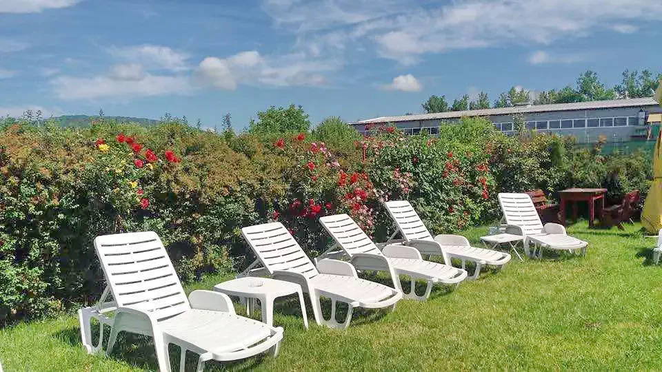 Bistrița Cazare | Motel (K0925-32) Imaginea poate fi supusă drepturilor de autor. Se recomandă contactarea titularului drepturilor.