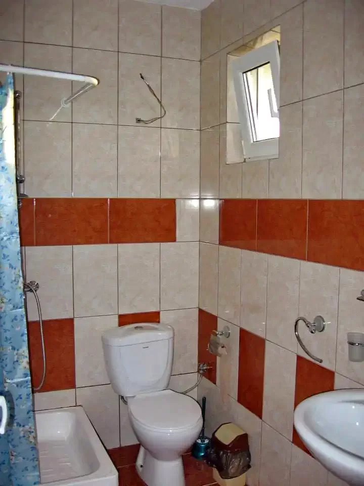 Costinești Cazare | Motel (K1332-14) Imaginea poate fi supusă drepturilor de autor. Se recomandă contactarea titularului drepturilor.