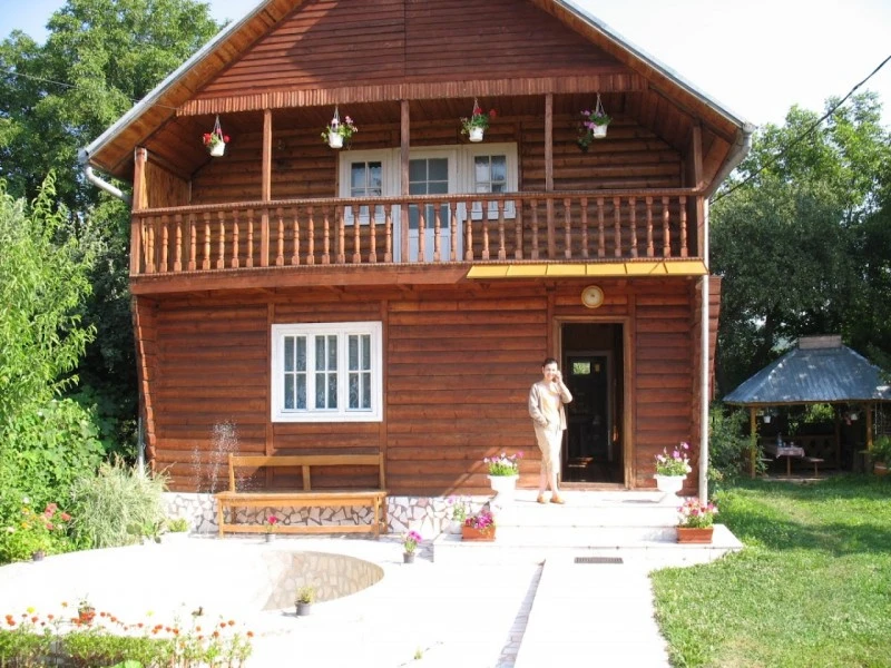 Sarmizegetusa Cazare | Pensiune (K0420-15) Imaginea poate fi supusă drepturilor de autor. Se recomandă contactarea titularului drepturilor.
