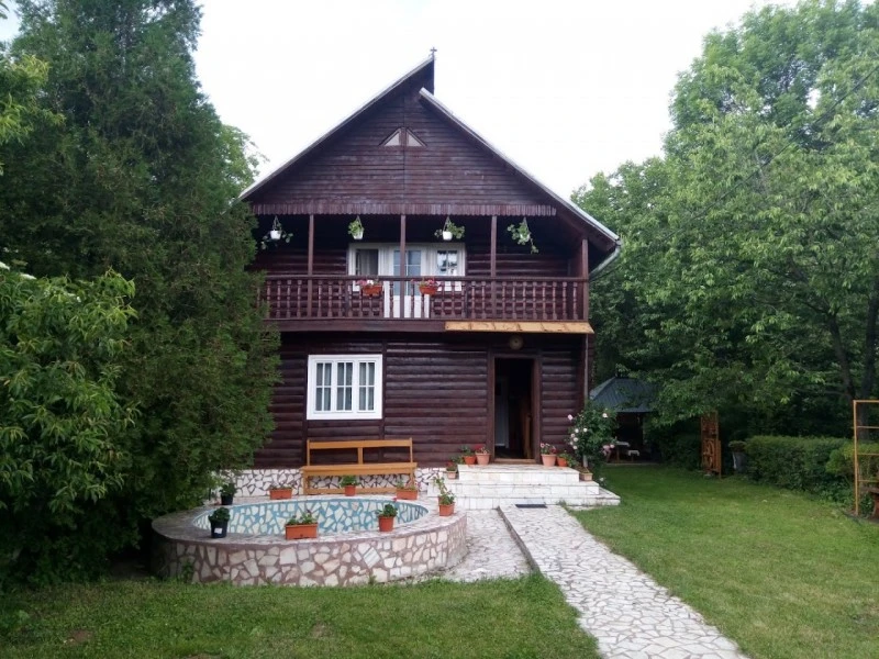 Sarmizegetusa Cazare | Motel (K0420-26) Imaginea poate fi supusă drepturilor de autor. Se recomandă contactarea titularului drepturilor.