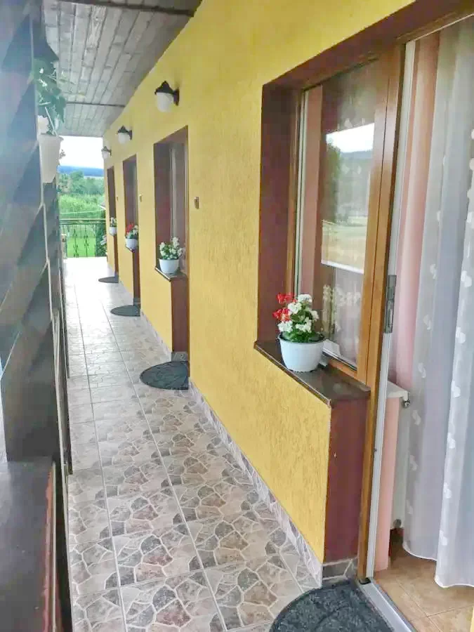Sovata Cazare | Casă de oaspeți (K0226-29) Imaginea poate fi supusă drepturilor de autor. Se recomandă contactarea titularului drepturilor.