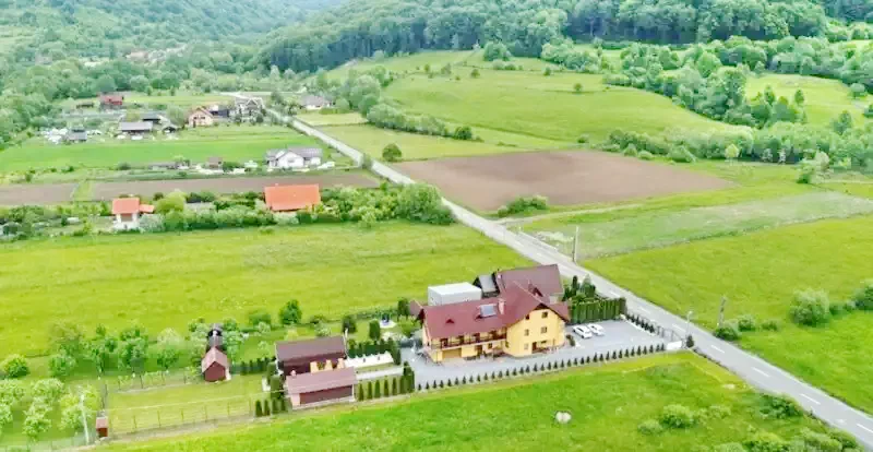 Sovata Cazare | Casă de oaspeți (K0226-34) Imaginea poate fi supusă drepturilor de autor. Se recomandă contactarea titularului drepturilor.