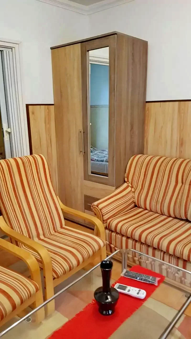  Cazare | Sat de vacanță (K0938-21) Imaginea poate fi supusă drepturilor de autor. Se recomandă contactarea titularului drepturilor.