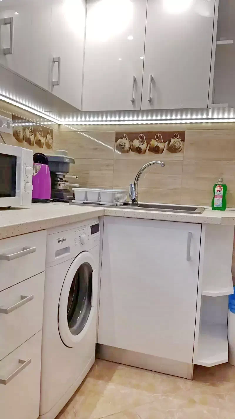  Cazare | Sat de vacanță (K0938-29) Imaginea poate fi supusă drepturilor de autor. Se recomandă contactarea titularului drepturilor.