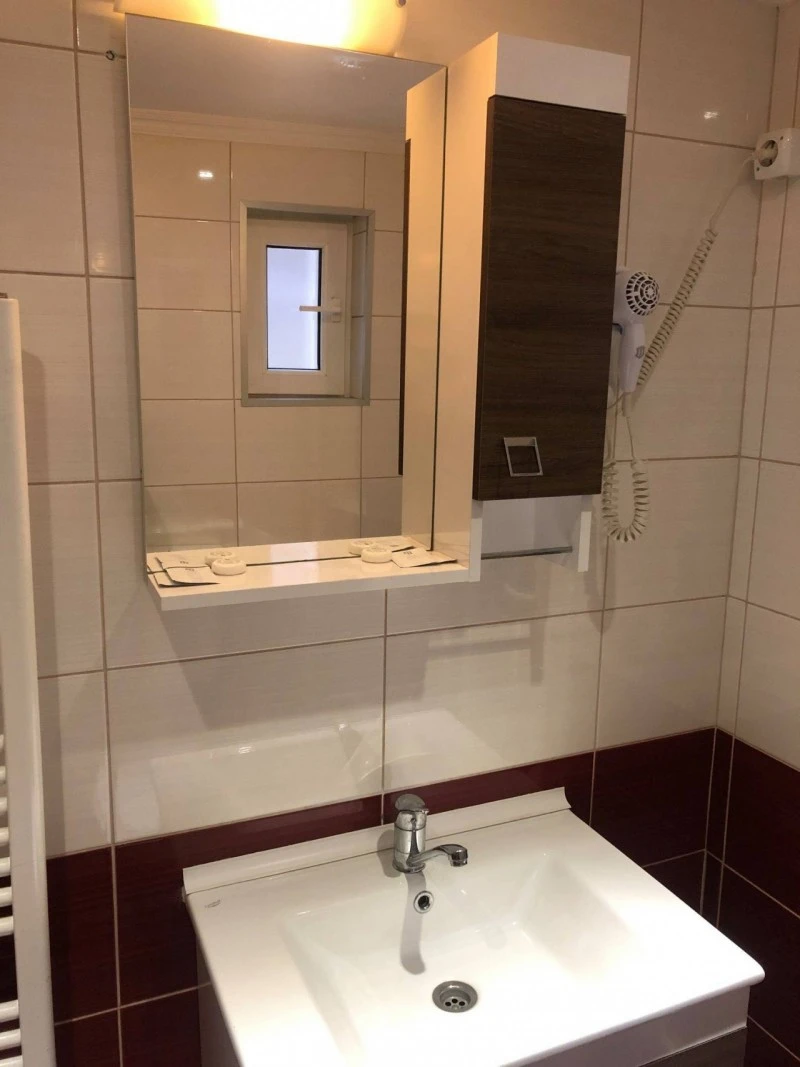 Vajdahunyad Szállás | Turisztikai panzió (K1546-42) A kép szerzői jogvédelem alatt állhat. Javasolt a kapcsolatfelvétel a jog tulajdonossal.