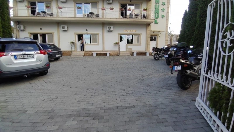 Hunedoara Cazare | Pensiune turistică (K1546-58) Imaginea poate fi supusă drepturilor de autor. Se recomandă contactarea titularului drepturilor.