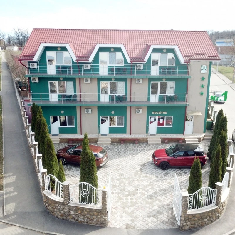 Hunedoara Cazare | Pensiune turistică (K1546-60) Imaginea poate fi supusă drepturilor de autor. Se recomandă contactarea titularului drepturilor.