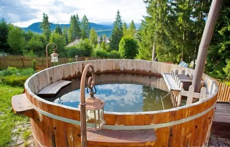 Toplița Cazare | Motel (K1354-1) Imaginea poate fi supusă drepturilor de autor. Se recomandă contactarea titularului drepturilor.