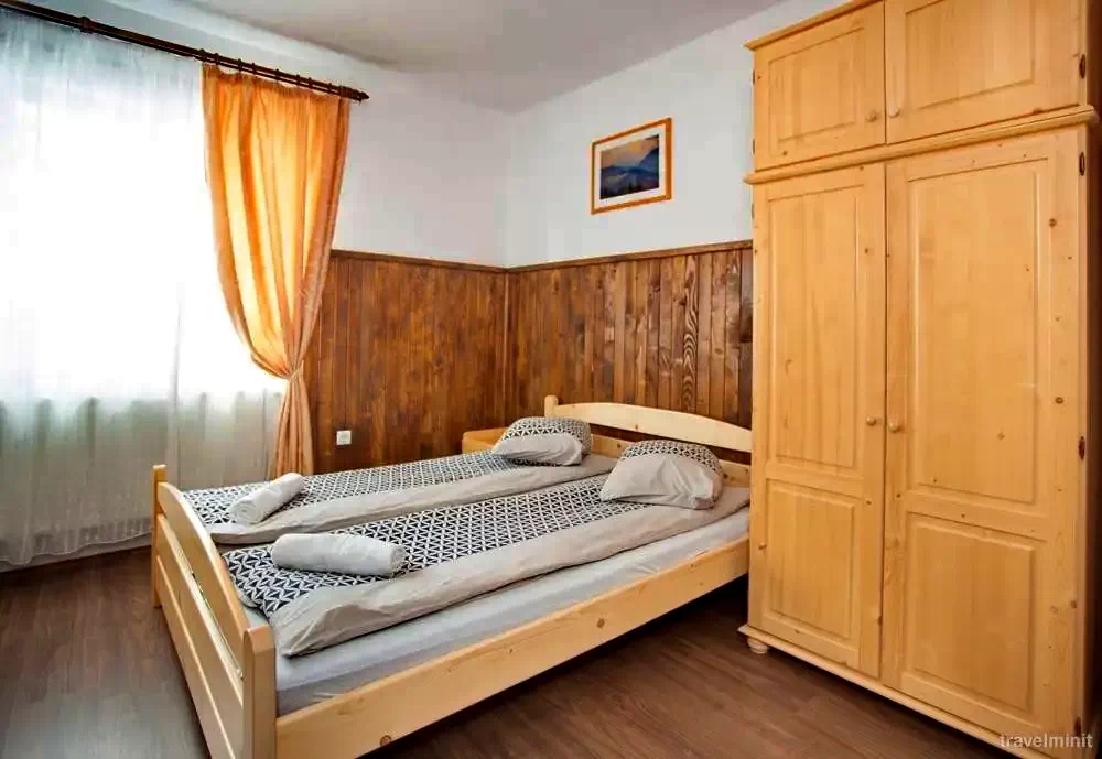 Toplița Cazare | Motel (K1354-4) Imaginea poate fi supusă drepturilor de autor. Se recomandă contactarea titularului drepturilor.