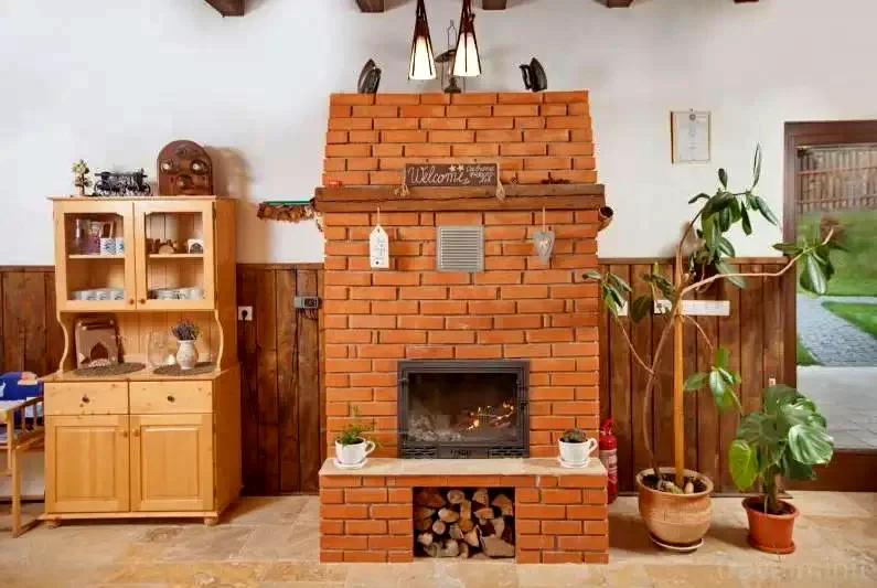 Toplița Cazare | Motel (K1354-16) Imaginea poate fi supusă drepturilor de autor. Se recomandă contactarea titularului drepturilor.