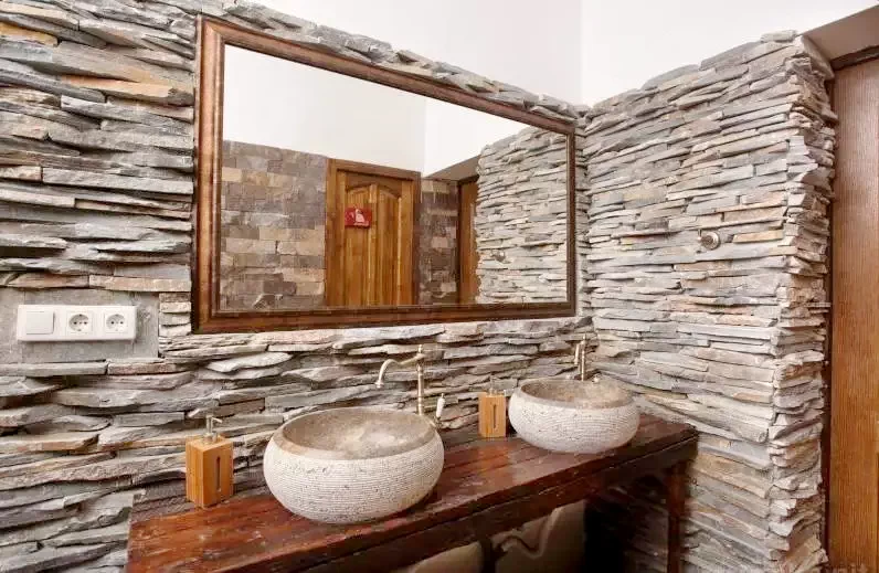 Toplița Cazare | Motel (K1354-30) Imaginea poate fi supusă drepturilor de autor. Se recomandă contactarea titularului drepturilor.