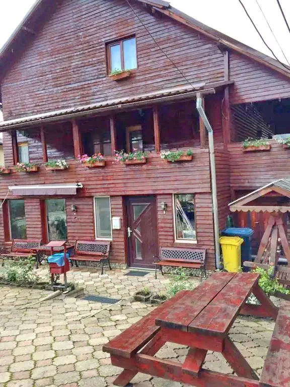 Borșa Cazare | Motel (K0059-40) Imaginea poate fi supusă drepturilor de autor. Se recomandă contactarea titularului drepturilor.