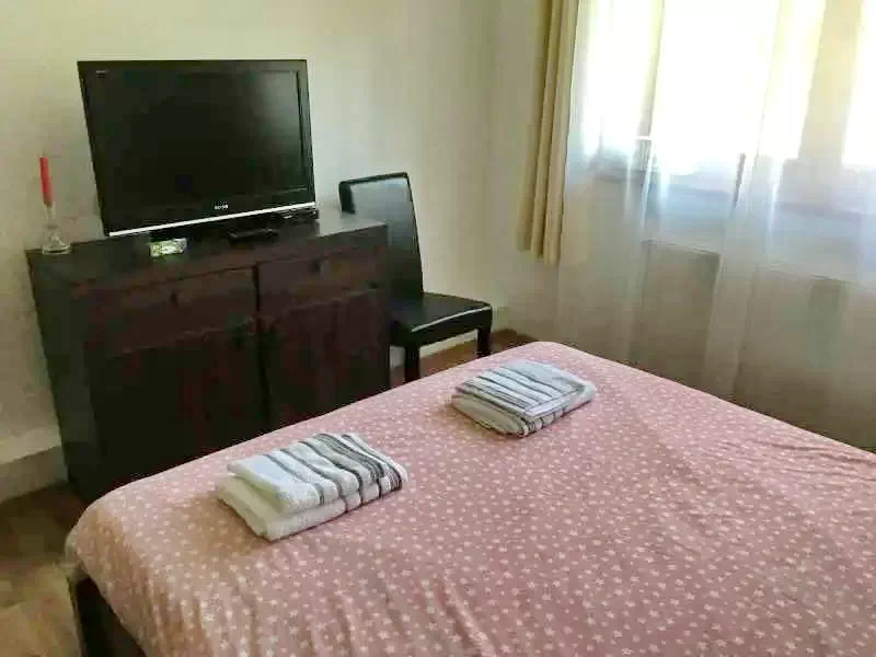 Ampoița Cazare | Sat de vacanță (K1041-12) Imaginea poate fi supusă drepturilor de autor. Se recomandă contactarea titularului drepturilor.