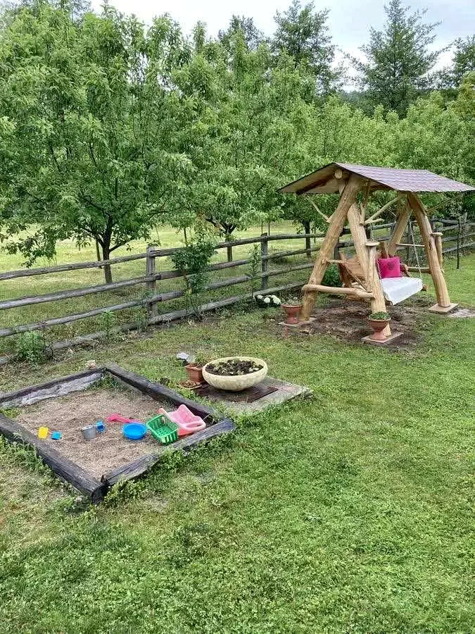 Ampoița Cazare | Sat de vacanță (K1041-23) Imaginea poate fi supusă drepturilor de autor. Se recomandă contactarea titularului drepturilor.