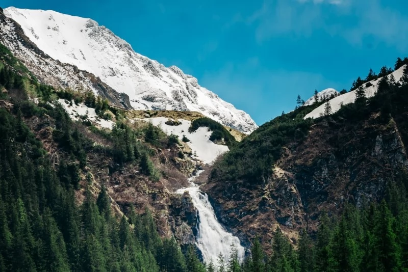 Cazare Cascada Bâlea - Cabana Bâlea Cascada*** | Bilea  Vízesés - Bâlea -Vízesés Menedékház***. Imaginea poate fi supusă drepturilor de autor. Se recomandă contactarea titularului drepturilor.