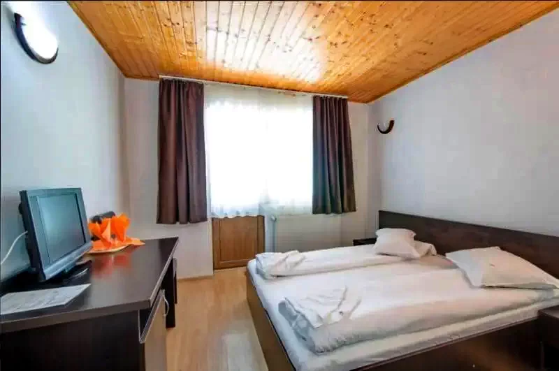 Balea Tó Szállás | Motel (K0069-3) A kép szerzői jogvédelem alatt állhat. Javasolt a kapcsolatfelvétel a jog tulajdonossal.