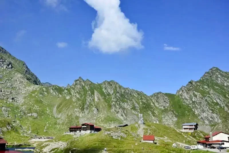 Szállás Bâlea Lac - Cabana Paltinu*** | Bilea-tó - Paltinu Menedékház***. A kép szerzői jogvédelem alatt állhat. Javasolt a kapcsolatfelvétel a jog tulajdonossal.