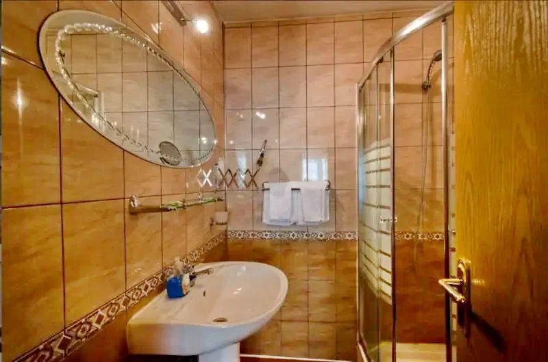 Balea Tó Szállás | Motel (K0069-16) A kép szerzői jogvédelem alatt állhat. Javasolt a kapcsolatfelvétel a jog tulajdonossal.