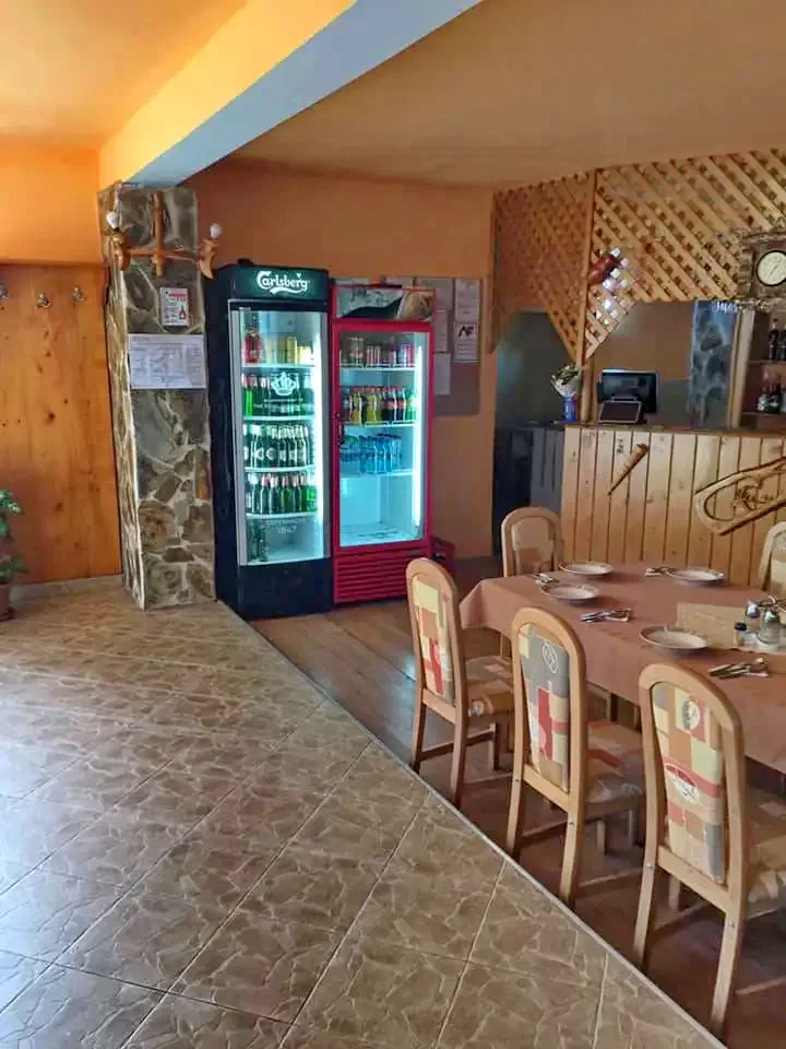 Padis Cazare | Pensiune (K0360-5) Imaginea poate fi supusă drepturilor de autor. Se recomandă contactarea titularului drepturilor.