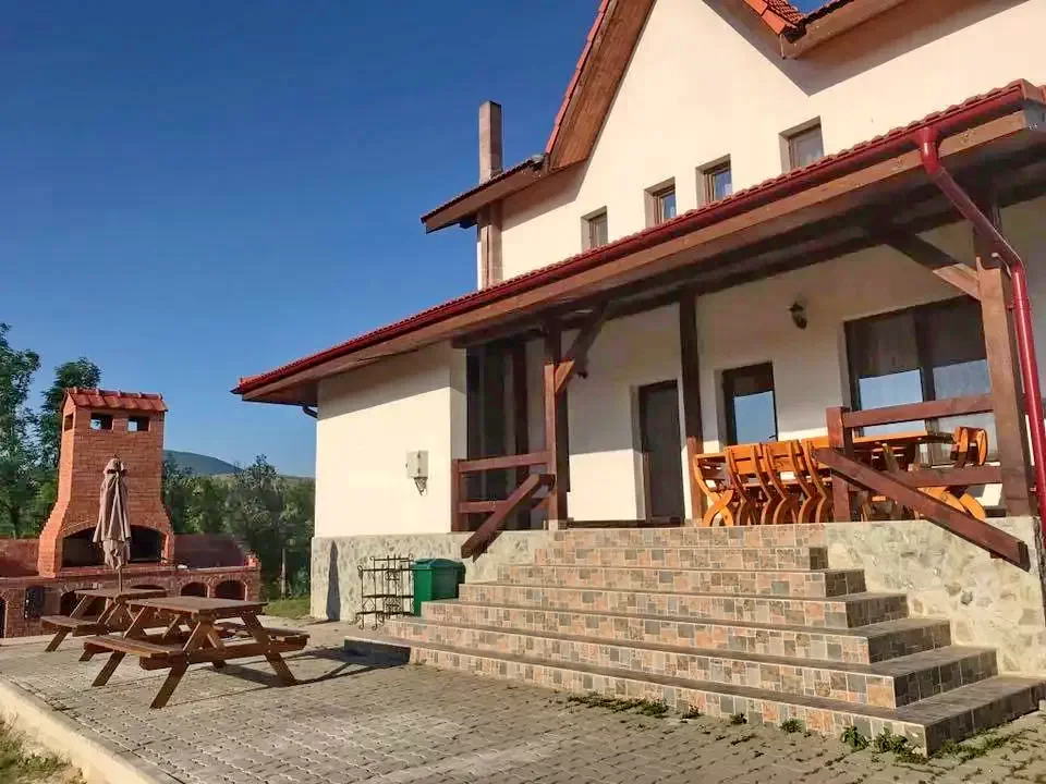 Szászkabánya Szállás | Panzió (K1271-2) A kép szerzői jogvédelem alatt állhat. Javasolt a kapcsolatfelvétel a jog tulajdonossal.