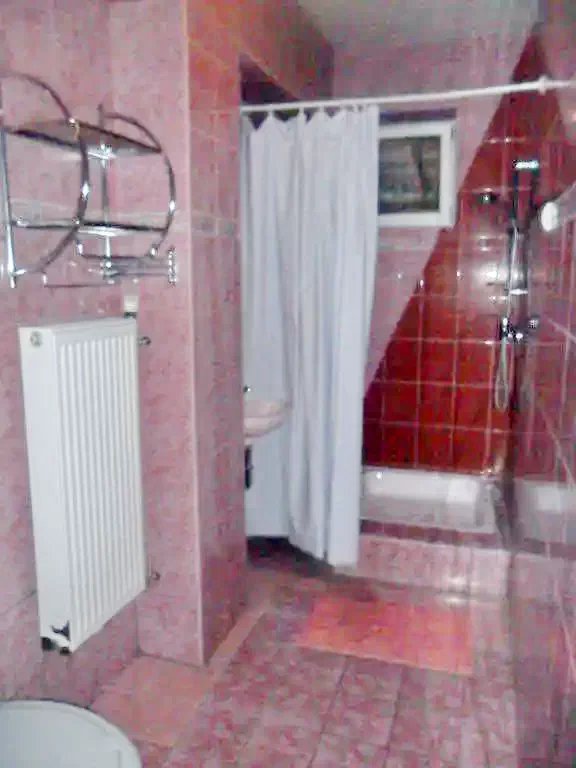  Cazare | Apartament (K0846-10) Imaginea poate fi supusă drepturilor de autor. Se recomandă contactarea titularului drepturilor.