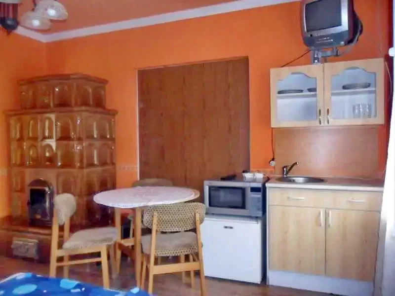  Cazare | Apartament (K0846-12) Imaginea poate fi supusă drepturilor de autor. Se recomandă contactarea titularului drepturilor.