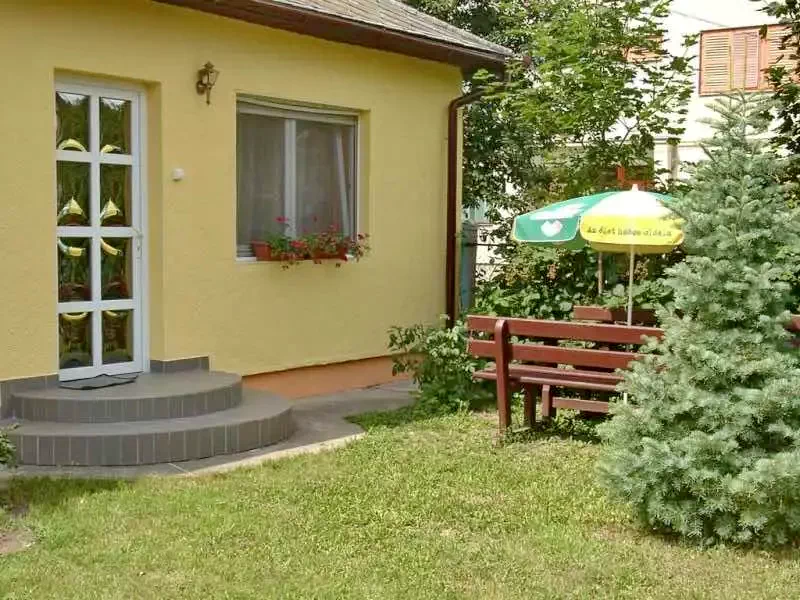 Hajdúszoboszló Cazare | Casă de apartamente (K0846-23) Imaginea poate fi supusă drepturilor de autor. Se recomandă contactarea titularului drepturilor.