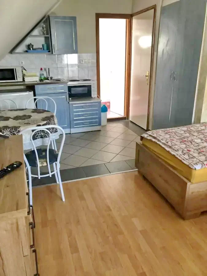 Hajdúszoboszló Szállás | Üdülőfalu (K0311-25) A kép szerzői jogvédelem alatt állhat. Javasolt a kapcsolatfelvétel a jog tulajdonossal.