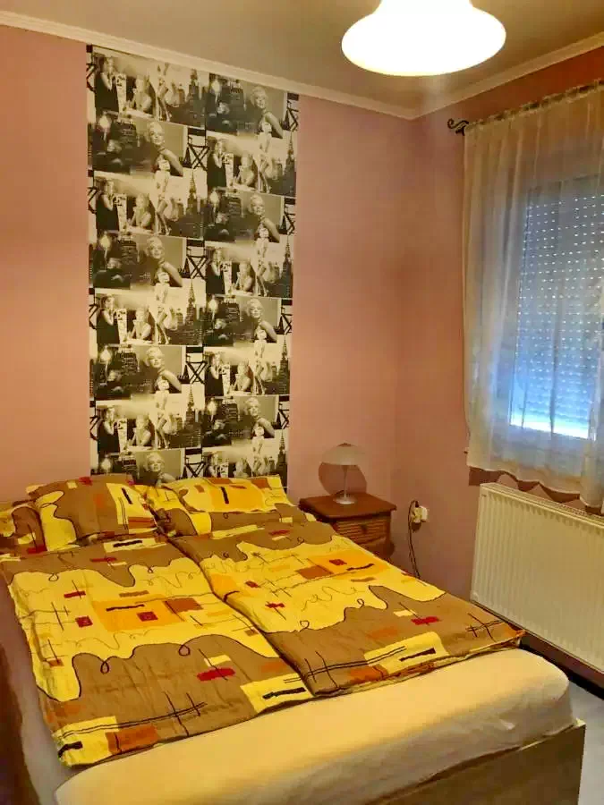 Hajdúszoboszló Szállás | Üdülőfalu (K0311-35) A kép szerzői jogvédelem alatt állhat. Javasolt a kapcsolatfelvétel a jog tulajdonossal.