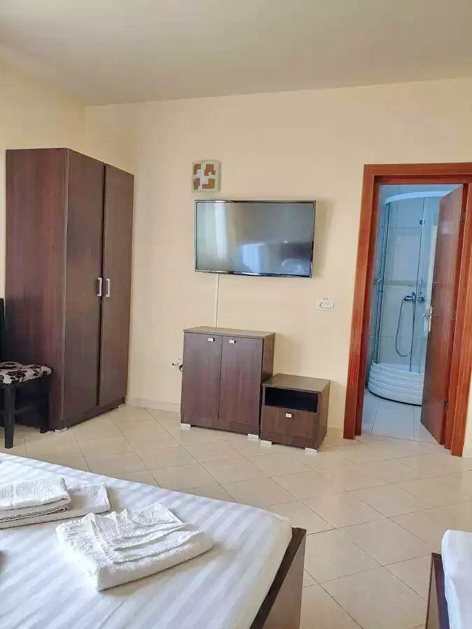 Eforie Nord Cazare | Camping / Popas turistic (K1320-3) Imaginea poate fi supusă drepturilor de autor. Se recomandă contactarea titularului drepturilor.