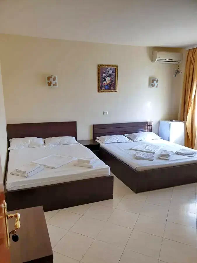 Eforie Nord Cazare | Camping / Popas turistic (K1320-7) Imaginea poate fi supusă drepturilor de autor. Se recomandă contactarea titularului drepturilor.