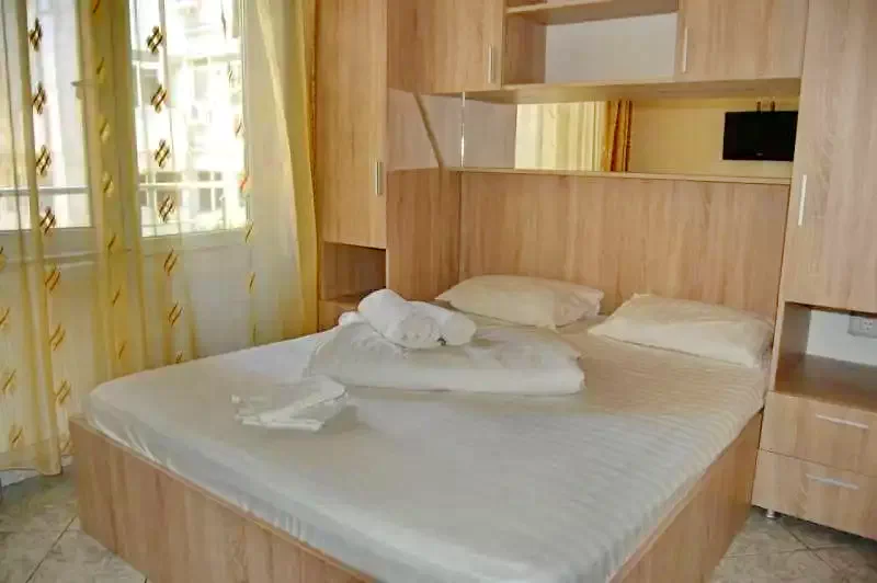 Eforie Nord Cazare | Vila (K1320-13) Imaginea poate fi supusă drepturilor de autor. Se recomandă contactarea titularului drepturilor.