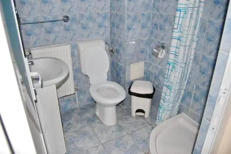 Eforie Nord Cazare | Vila (K1320-14) Imaginea poate fi supusă drepturilor de autor. Se recomandă contactarea titularului drepturilor.