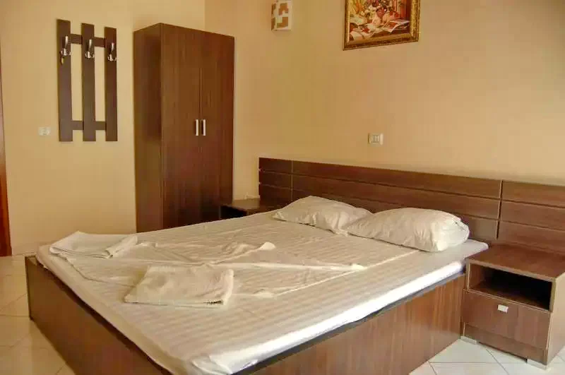Eforie Nord Cazare | Vila (K1320-17) Imaginea poate fi supusă drepturilor de autor. Se recomandă contactarea titularului drepturilor.