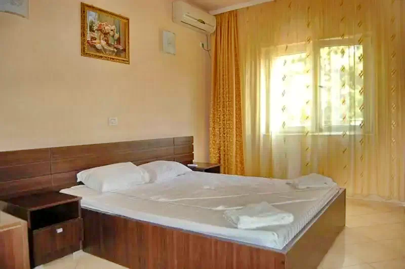 Eforie Nord Cazare | Vila (K1320-19) Imaginea poate fi supusă drepturilor de autor. Se recomandă contactarea titularului drepturilor.