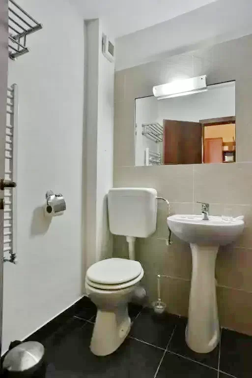 Bran Cazare | Motel (K0461-23) Imaginea poate fi supusă drepturilor de autor. Se recomandă contactarea titularului drepturilor.