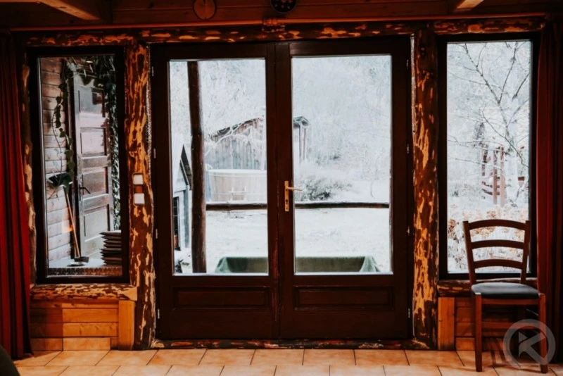 Vărșag Cazare | Sat de vacanță (K1524-5) Imaginea poate fi supusă drepturilor de autor. Se recomandă contactarea titularului drepturilor.