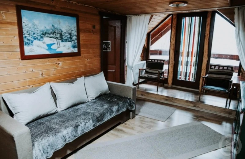 Vărșag Cazare | Sat de vacanță (K1524-14) Imaginea poate fi supusă drepturilor de autor. Se recomandă contactarea titularului drepturilor.