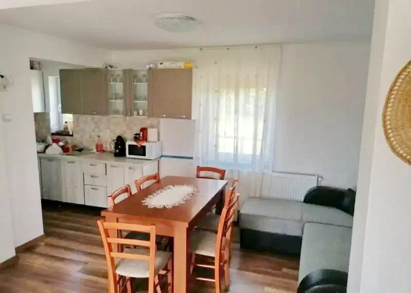 Atid Cazare | Hotel**** (K1342-7) Imaginea poate fi supusă drepturilor de autor. Se recomandă contactarea titularului drepturilor.