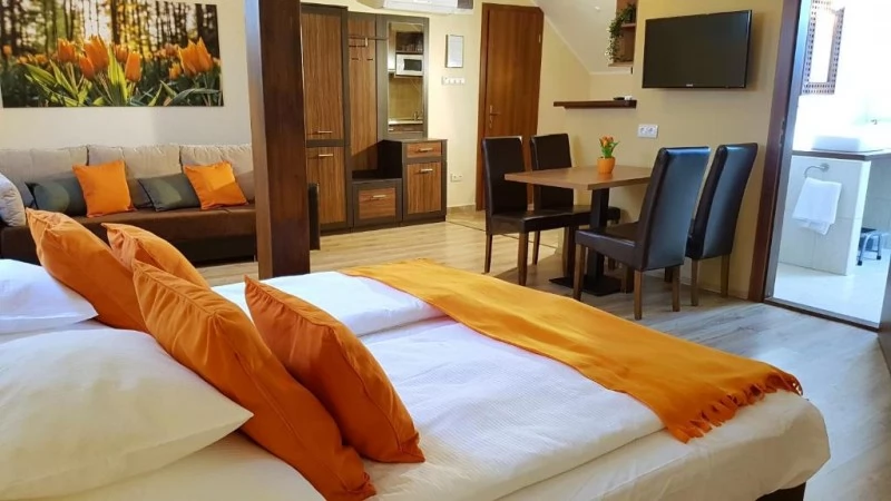 Gyula Szállás | Apartmanház (K0018-29) A kép szerzői jogvédelem alatt állhat. Javasolt a kapcsolatfelvétel a jog tulajdonossal. Gyula Szállás | Apartmanház (K0018-29) A kép szerzői jogvédelem alatt állhat. Javasolt a kapcsolatfelvétel a jog tulajdonossal.