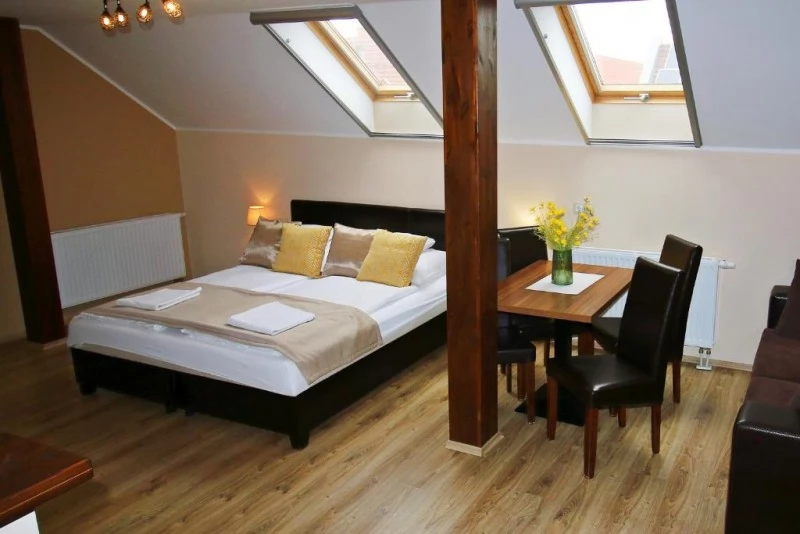 Jula Cazare | Bungalow (K0018-31) Imaginea poate fi supusă drepturilor de autor. Se recomandă contactarea titularului drepturilor.