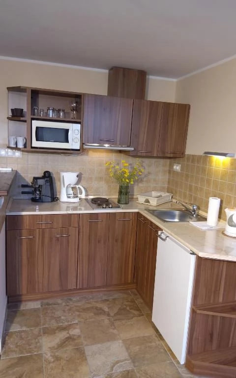 Jula Cazare | Bungalow (K0018-63) Imaginea poate fi supusă drepturilor de autor. Se recomandă contactarea titularului drepturilor.