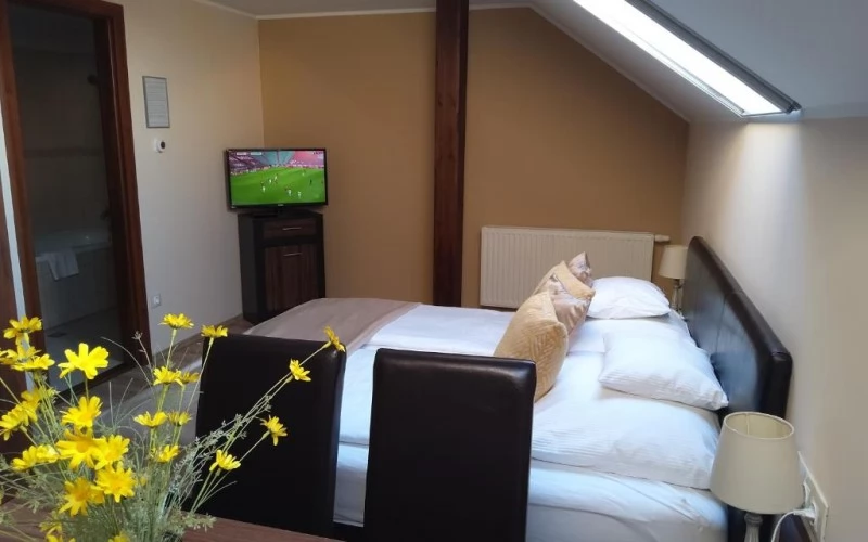 Jula Cazare | Bungalow (K0018-64) Imaginea poate fi supusă drepturilor de autor. Se recomandă contactarea titularului drepturilor.