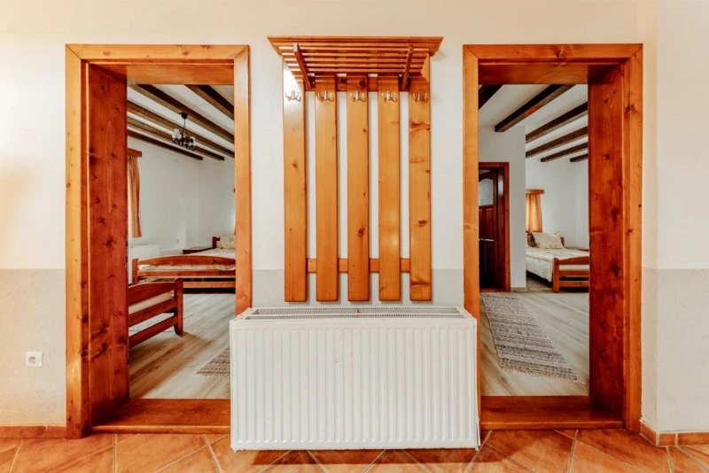 Praid Cazare | Cabană (K0303-31) Imaginea poate fi supusă drepturilor de autor. Se recomandă contactarea titularului drepturilor.