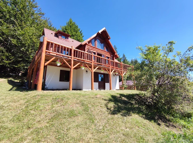 Cazare Lacu Roșu - Vila Vereskő*** | Gyilkos-tó - Vereskő Villa***. Imaginea poate fi supusă drepturilor de autor. Se recomandă contactarea titularului drepturilor.