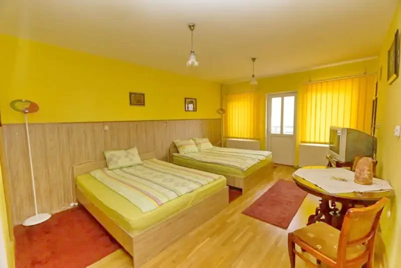 Torda Szállás | Motel (K0104-9) A kép szerzői jogvédelem alatt állhat. Javasolt a kapcsolatfelvétel a jog tulajdonossal.