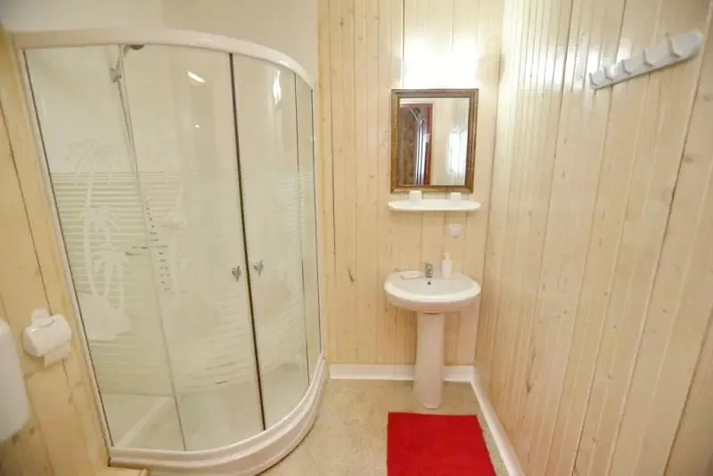 Torda Szállás | Motel (K0104-11) A kép szerzői jogvédelem alatt állhat. Javasolt a kapcsolatfelvétel a jog tulajdonossal.